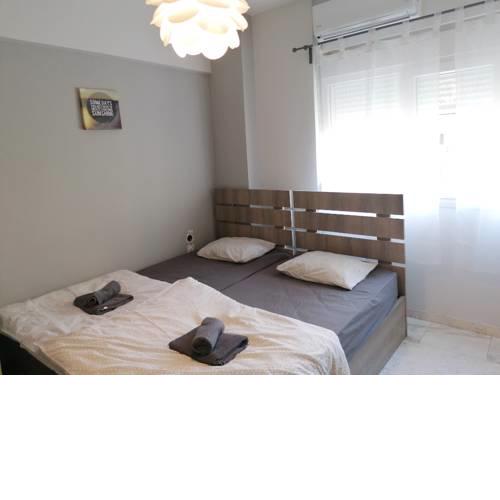 Aristotelous 1 min supercentral Mini studio