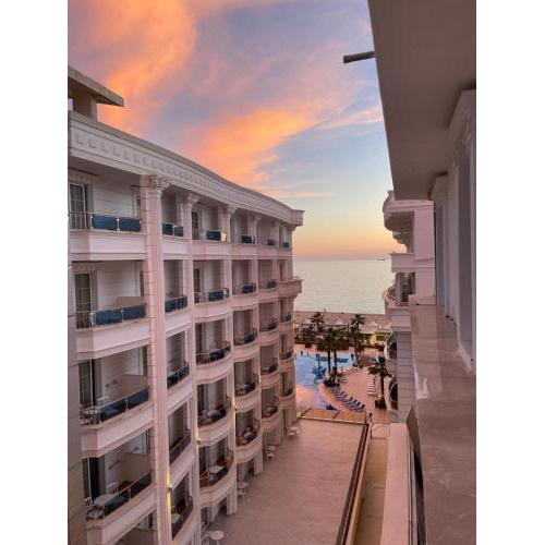 Armando Apartments