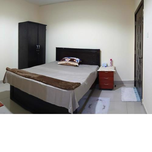 Arman'S Sunny Side Up Accommodation"Private Studio Room in villa Abu-Dhabi"