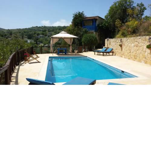 Arodaphne Cottage