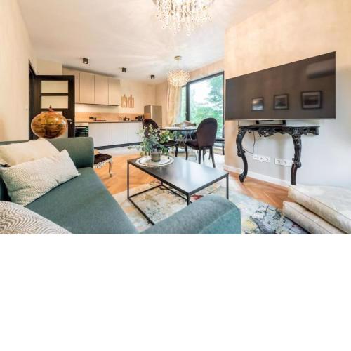 Around the globe apartment