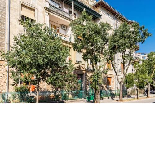 Art Nouveau Near Arena- charming place for couples