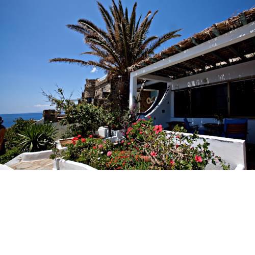 Artemis Apartments