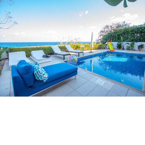 Artisan First Line Seafront villa