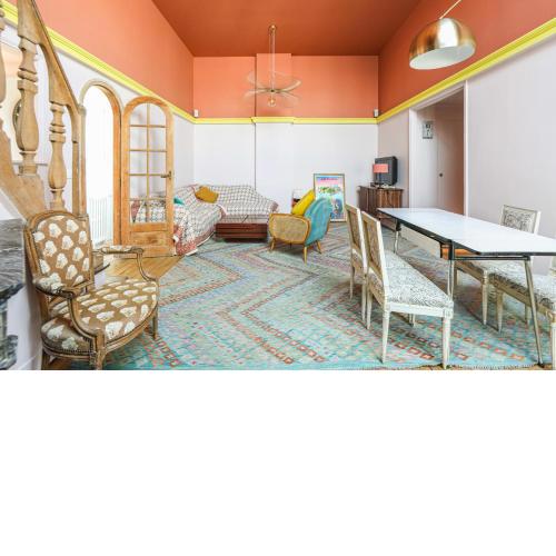 Artist workshop with terrace on Paris roofs close to Montmartre - Welkeys