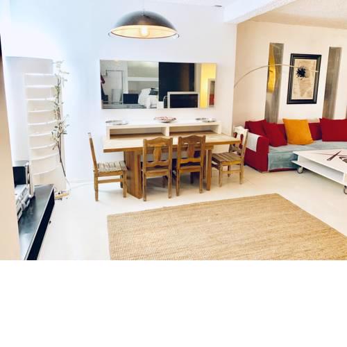 ArtistStudio_EntireHome_FreeParking_PrivatEntrance