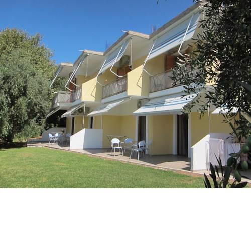 Artolithia Apartments
