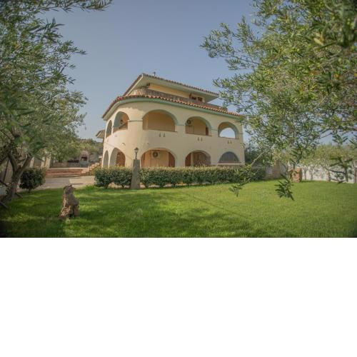 Artù Villa-Comfort and Charm by the Sea