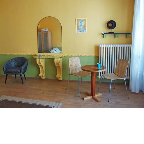 Asbóth Studio in the center