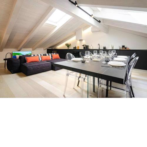 Asinelli Luxury Apartment