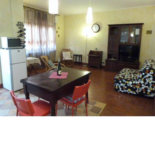 ASTI LOVELY APARTMENT