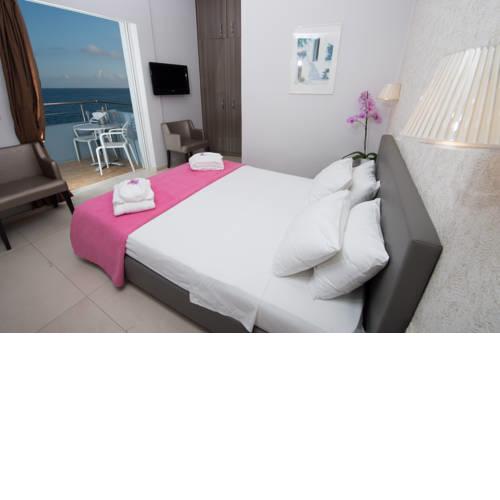 Astron Hotel