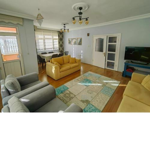 Ataşehir Spacious House