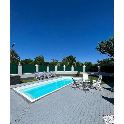 Atemberaubendes Apartment + Pool
