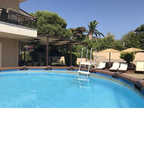 Athenian Riviera Family House