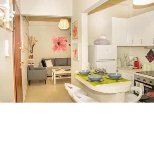 Athenian suite in Thisseio area