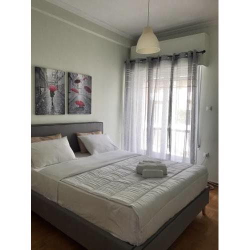 Athenian sunny apartment