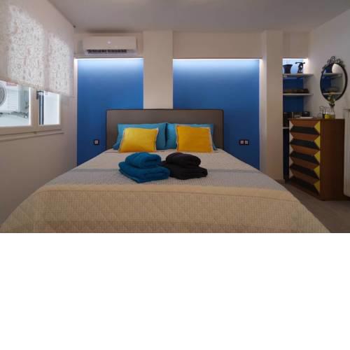 ATHENS *BLUE GRAND SUITE *DI GIORGIO CENTRAL APARTMENT