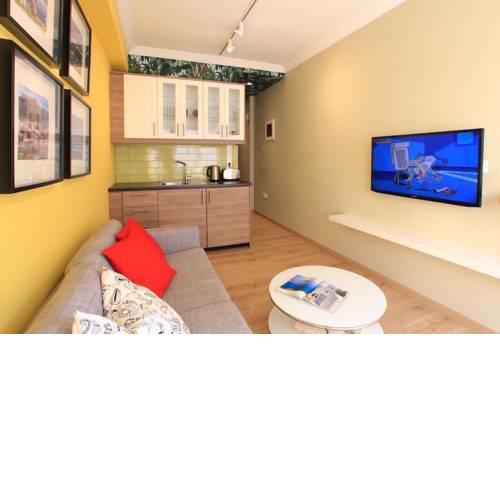 Athens Modern Decorated Apartment