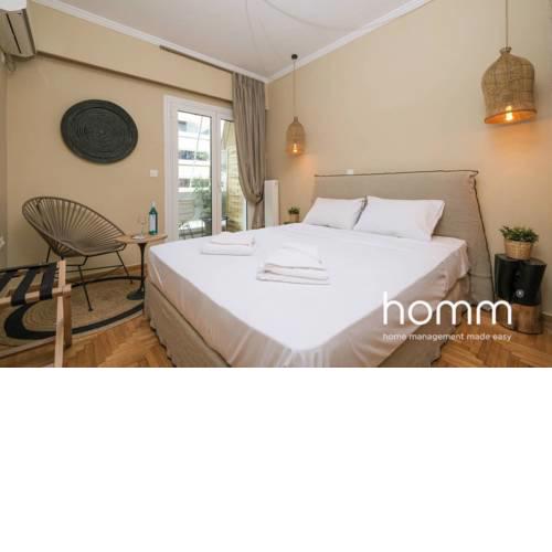 Athens Riviera flat 4 min walk from beach, Thiseos street