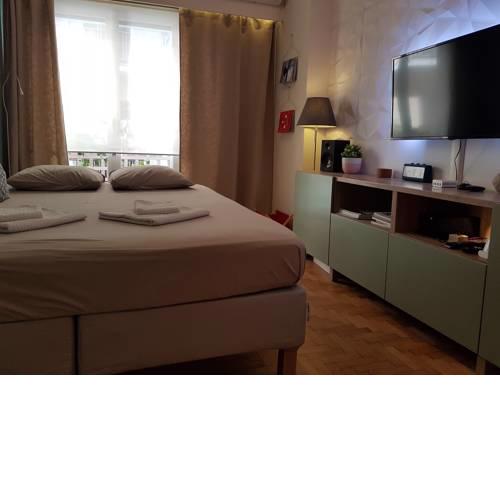 Athens stylish studio for two!