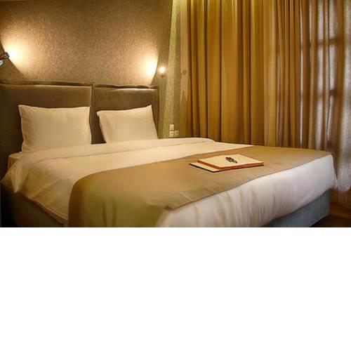Athlos Hotel