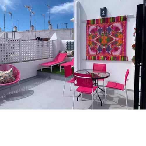 Ático la buganvilla con terraza en la Caleta