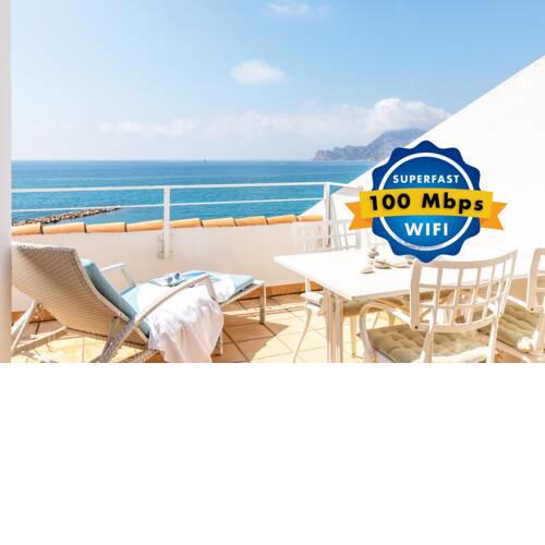 Ático-Loft frente al Mar con Piscina y Parking