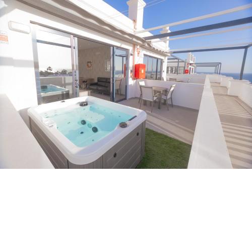 Atlantico Plaza 2 - 2 beds - 2 baths