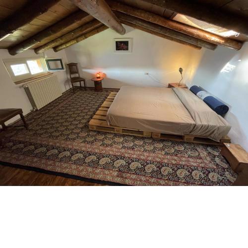 Attic next to the Woods overlooking Marble quarry