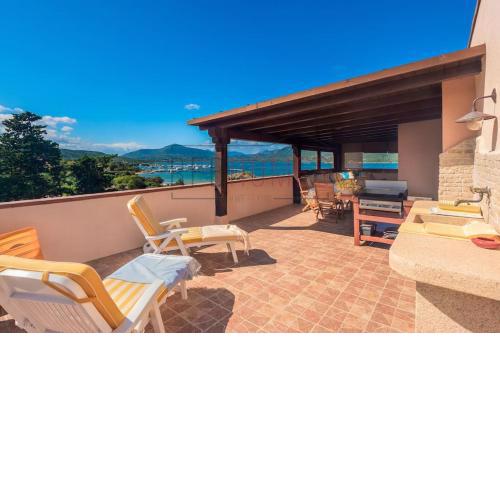 ATTICO A PORTO ROTONDO con vista panoramica