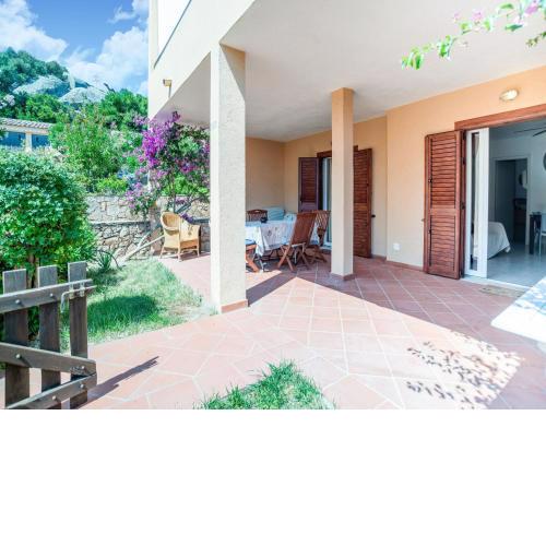 Attractive Holiday Home in Marinella with Patio