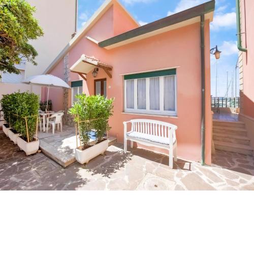 Attractive holiday home in San Vincenzo with a sea view
