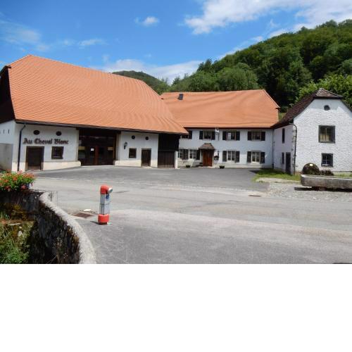 Au Cheval Blanc