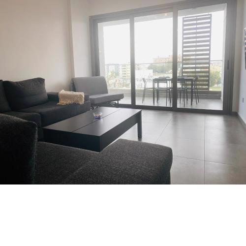 Aurora 3-BR Apt in Larnaca