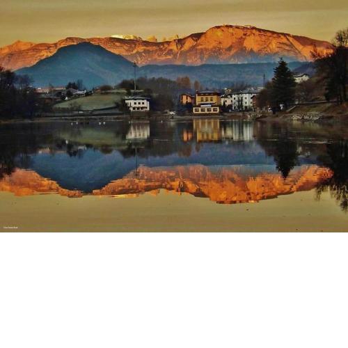Aurora al Lago