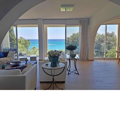 Aurora Beach Apartment (Luxury 3Bedroom)