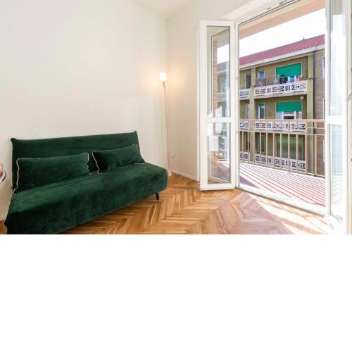 Aurora Lovely Flat with Balcony