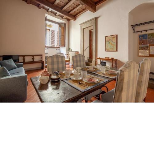 Aurora’s: Central Renaissance Suite, aircondo BDR