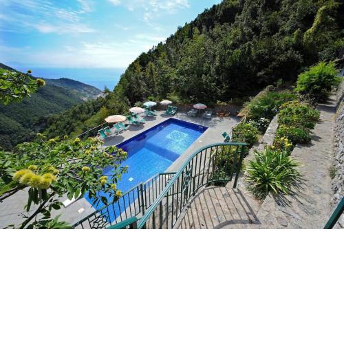 Aurora's, villa con piscina, vista mare e garage