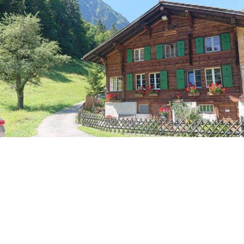 Aussergewöhnlich, einmalig, anders das Alpen-Paradies in GrindelwaldBurglauenen