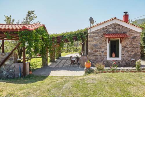 Authentic Cottage in a heaven of natural Beauty