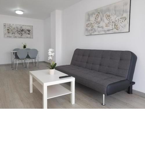 Avenida de Denia N11 close to the Beach
