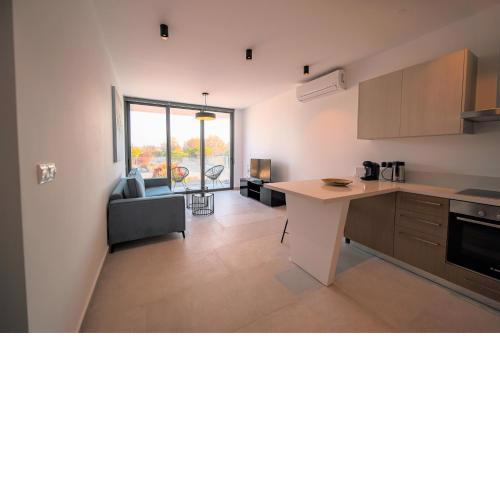 Avenue 101 2 bedroom apartment