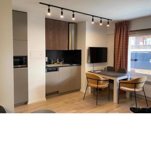 Avenue de la Gare 4, 3963 Crans-Montana, Centre