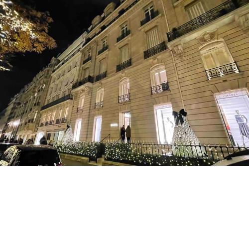 Avenue Montaigne & Elysées 5 beds