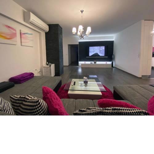 Avenue Penthouse ''THE VIEW''