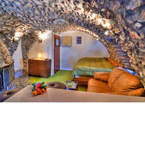 Avgonima All Seasons Hotel