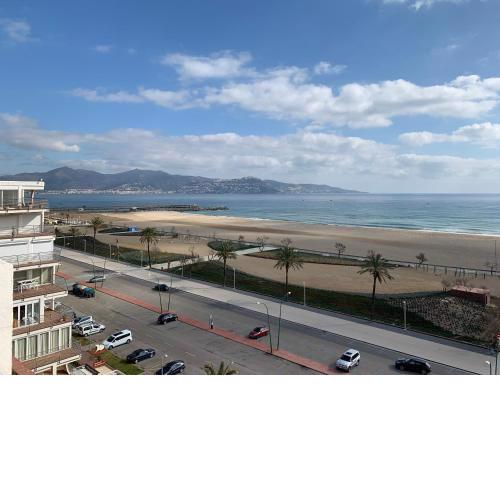 AwayDays - 803 - 8th Floor Apartment with Sea View