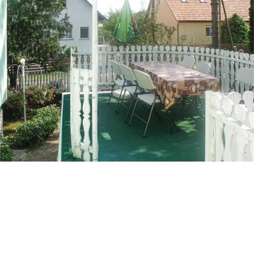 Awesome apartment in Balatonlelle w/ Outdoor swimming pool and 2 Bedrooms